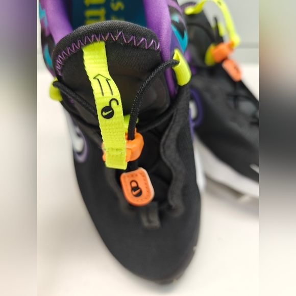 4Y Nike Run Flow Teal Nebula Volt Black DZ4490-001 Easy on/off Running Sneakers - Picture 5 of 11